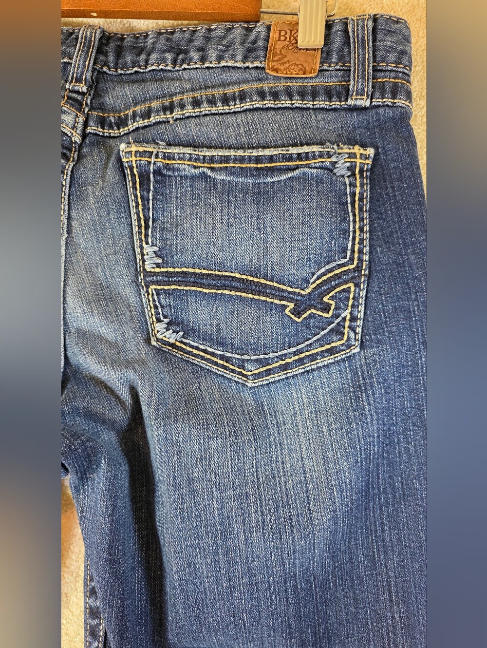 BKE Kate Medium Wash Mid Rise Slight Bootcut Jeans Womens 32